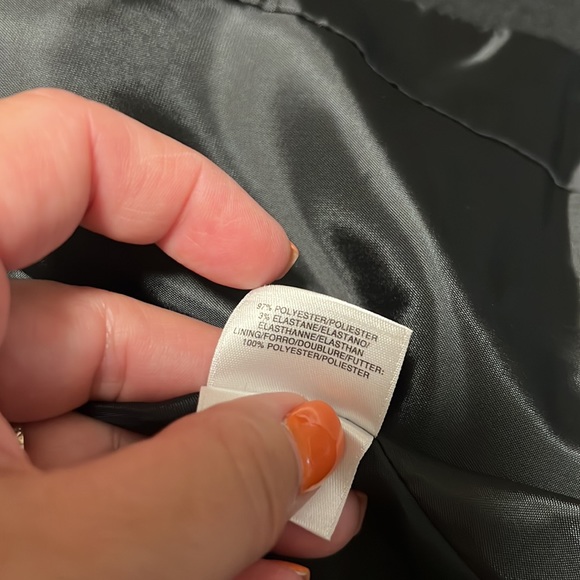 Kasper Black 2-pce suit, Sz 8P, NWOT - Picture 8 of 11